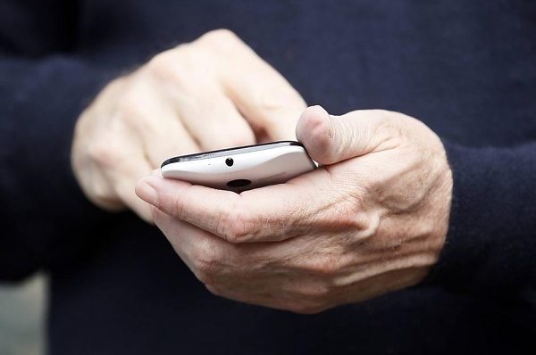 У Эрика Шмидта был замечен смартфон Motorola Moto X